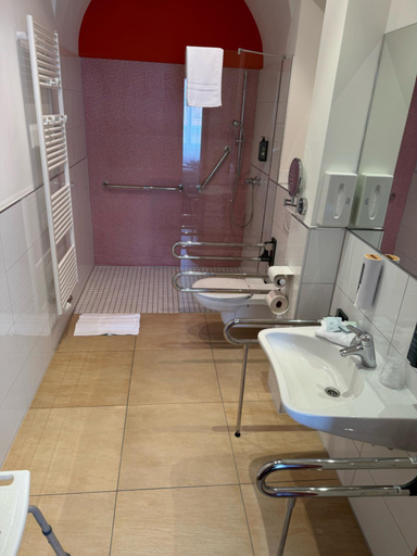 Bathroom 4, Hotel Schwibbogen Gorlitz Altstadt, Görlitz