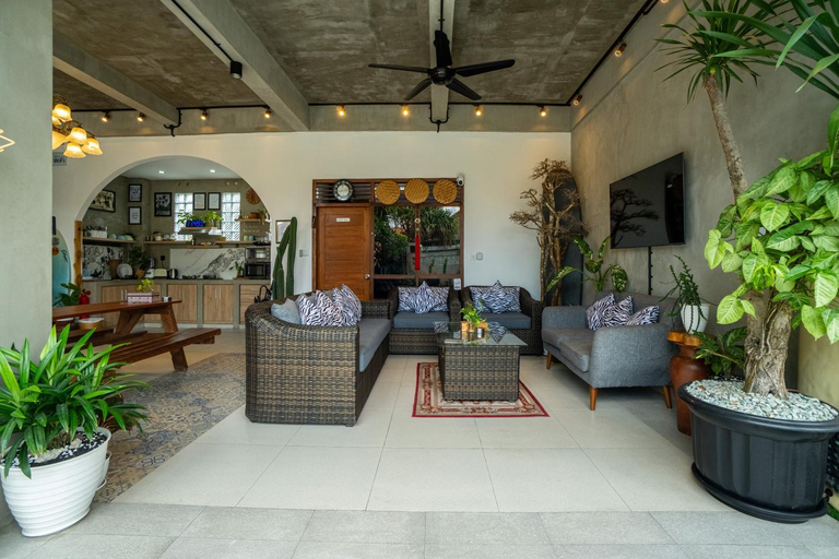 Food & Drinks, The Breeze Stay and Surf Canggu Bali, Badung