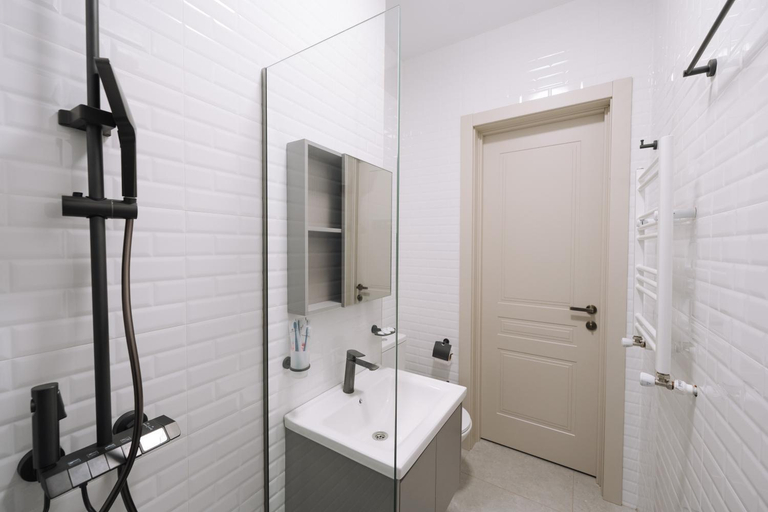 Bathroom 3, Sunshine Apartments, Tbilisi