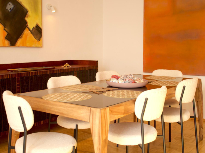 Food & Drinks 4, Die Art Farm I Group Rental near Frankfurt I Messe, Main-Kinzig-Kreis