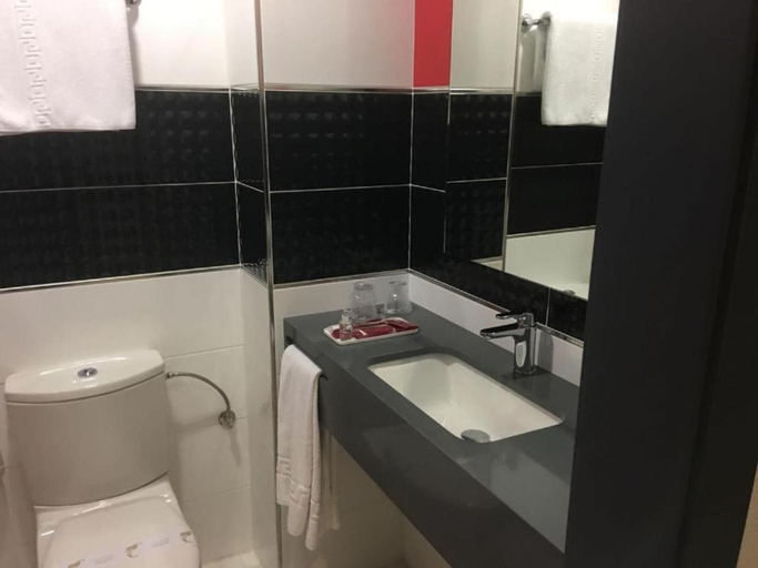 Others 5, HOTEL CEAO, Lugo