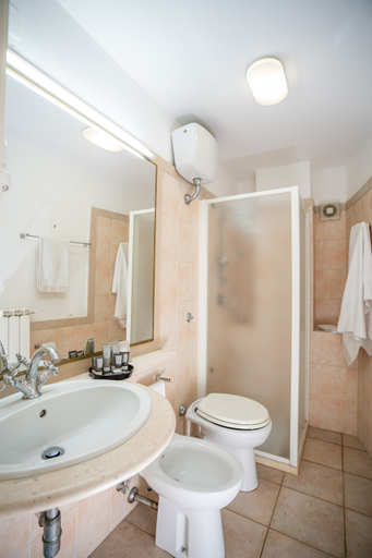 Bathroom 4, Tenuta Del Barco, Taranto