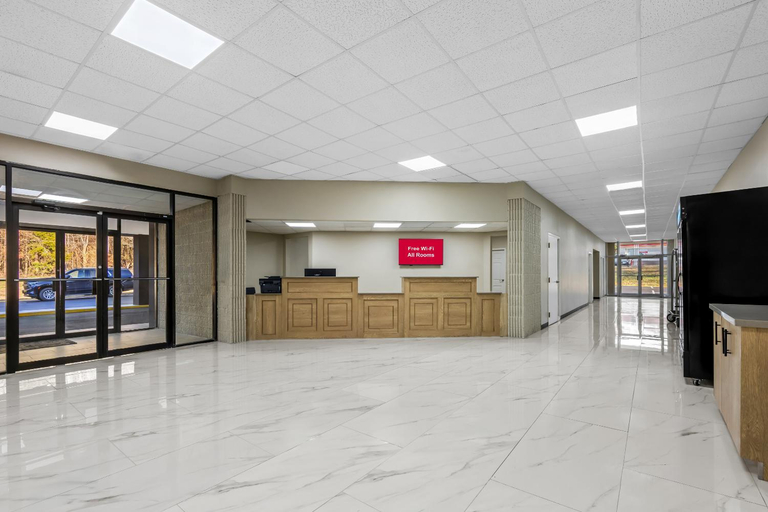 Lobby 3, HomeTowne Studios by Red Roof Athens, TN, McMinn