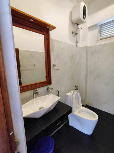 Bathroom 3, Sinharaja Tea Garden Hotel, Godakawela
