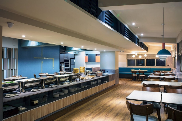 Food & Drinks 4, Metro Hotel - Howard Group, Yulin