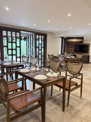 Restaurant, Lords Riverside Resort Muduba - A Wellness Nature Retreat, Shimoga