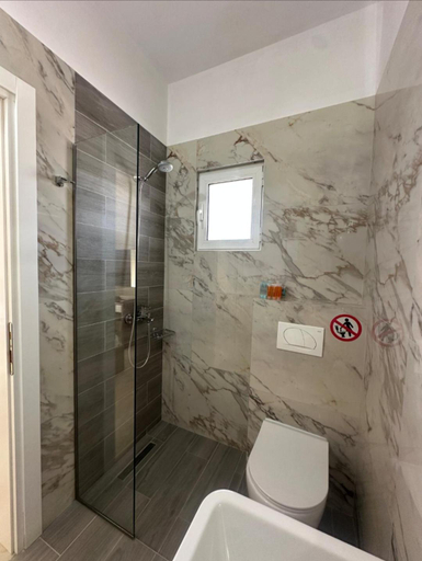 Bathroom 3, Villa Fjorald, Sarandës