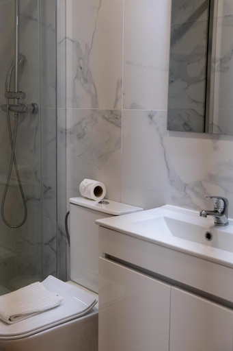 Bathroom 3, Porto Je T'aime - Solar Sao Joao, São João da Madeira