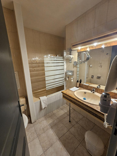 Others 2, hotel 1er consul, Seine-Maritime