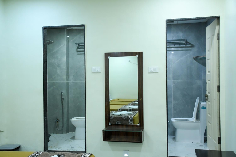 Bathroom 4, Ganga Regency , Solapur