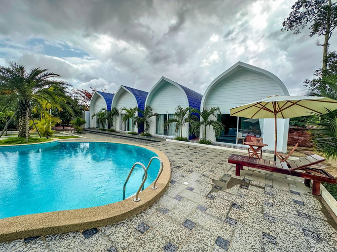 Sport & Beauty 2, Kampheak Roath Bungalows, Kampot