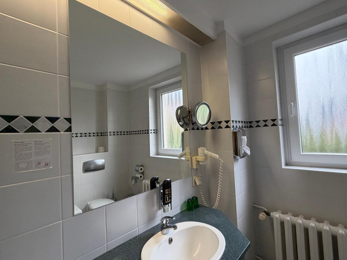 Bathroom 5, Wagners Hotel im Thüringer Wald, Gotha