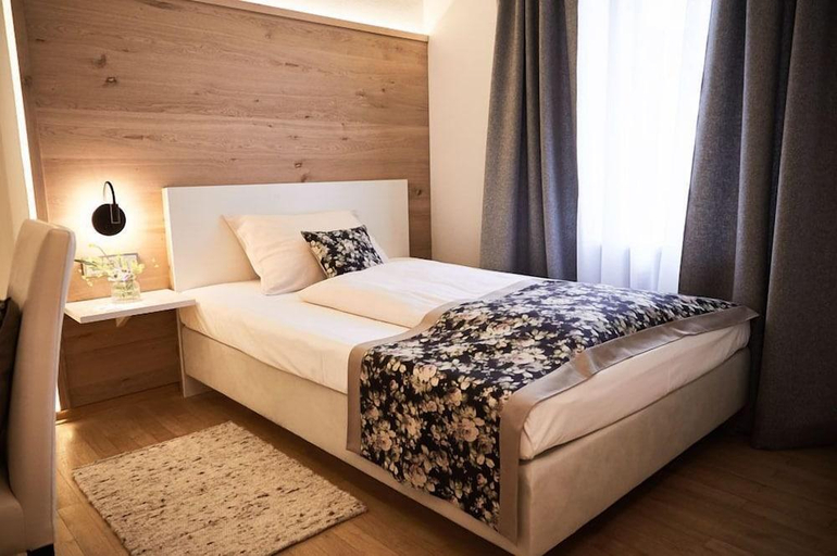 Bedroom, Wellness Natur Resort Gut Edermann, Berchtesgadener Land