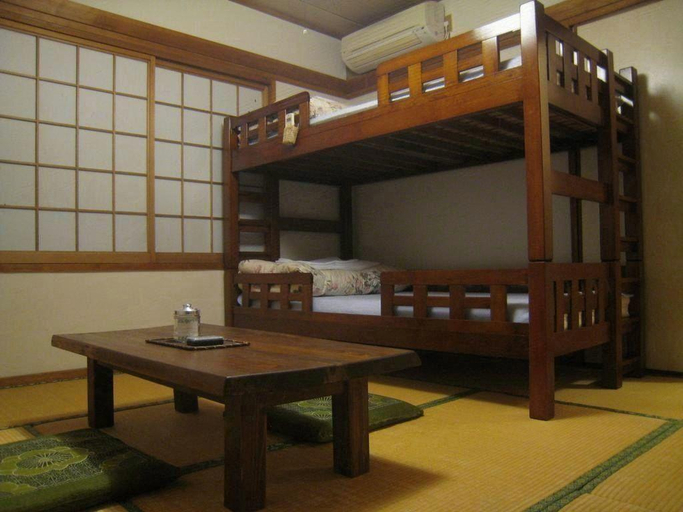 Bedroom 4, Onsen yado Hamayu Nagi, Beppu