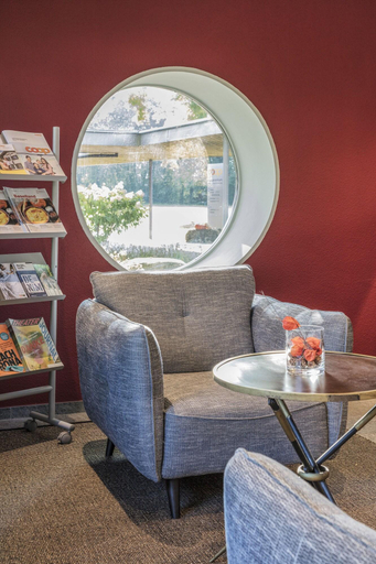 Public Area 3, Coop Bildungszentrum, Arlesheim
