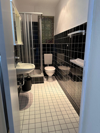 Bathroom, Hotel Süden, Berlin