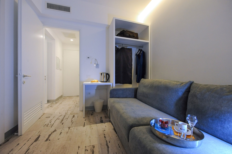 Others 4, La Lampara, Udine