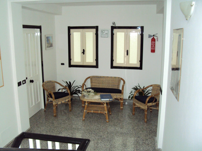 Public Area 3, Bed and Breakfast Brezza Marina e Ristorante Shoreline, Ragusa