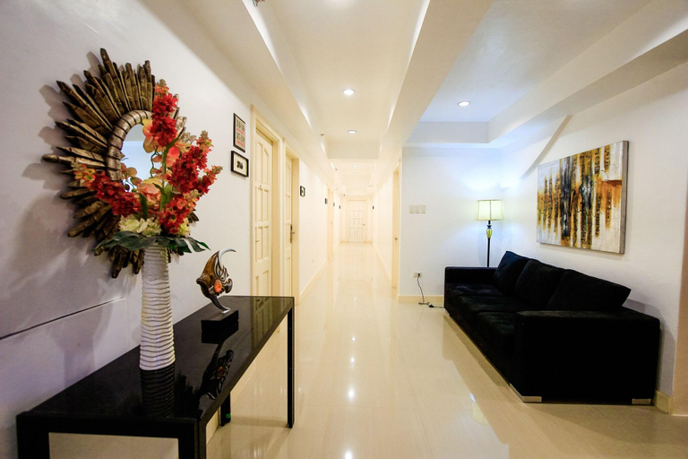 Public Area 2, Islands Hotel, Roxas City