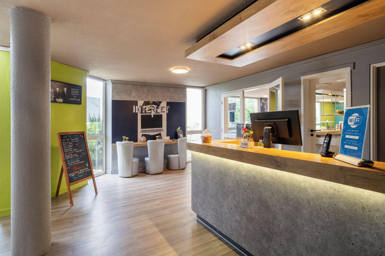 Public Area 3, ibis budget Rennes Chantepie - Renovated hotel, Ille-et-Vilaine