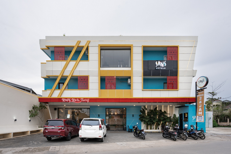 Exterior & Views, Sans Hotel Elrose Place, Samarinda