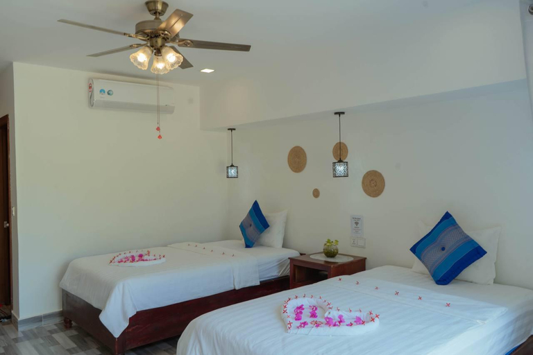 Bedroom 3, Kampheak Roath Bungalows, Kampot