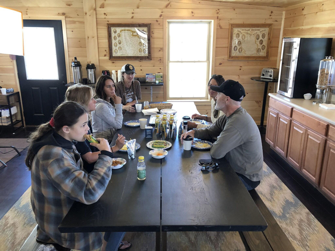 Food & Drinks 4, Riverside Resort & RV Park, Garfield