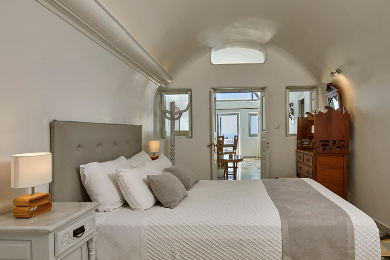 Bedroom 3, Iliovasilema Hotel & Suites, South Aegean