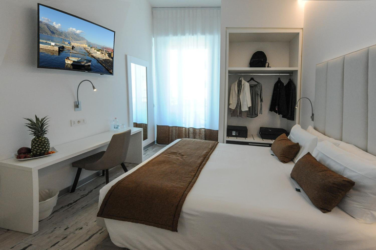 Bedroom 2, La Lampara, Udine
