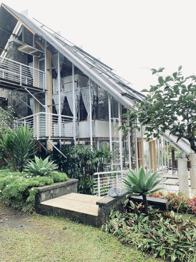 Exterior & Views 2, Vila Air Natural Resort, Bandung