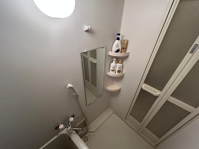 Shower 1, Guest House Ogusu INN, Fukuoka