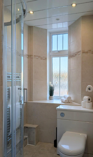 Bathroom 2, Longrow Apartment, Argyll and Bute