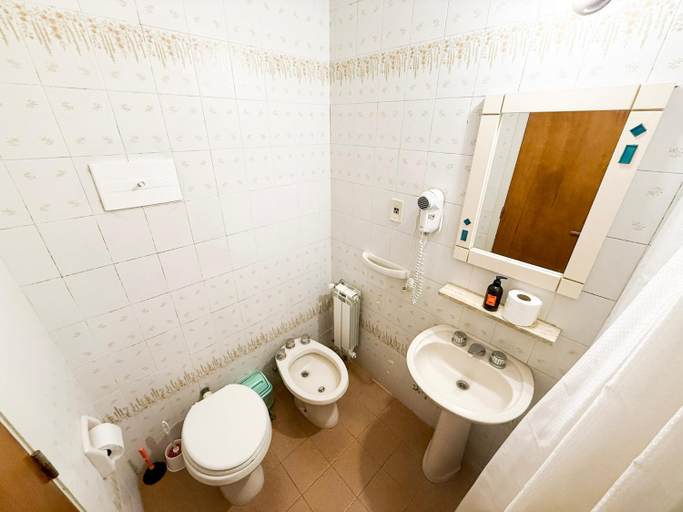 Bathroom 3, Mar y Cielo, Necochea