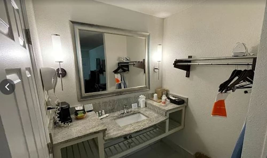 Bathroom 4, Quality Inn & Suites Jasper - Kimball, Marion