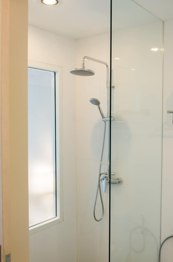 Bathroom 4, Mirage Express Patong Phuket Hotel, Pulau Phuket