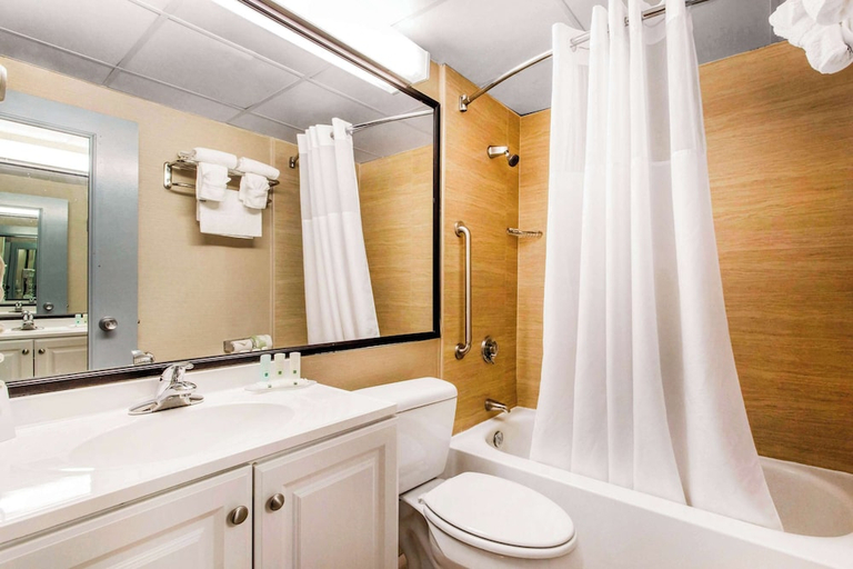 Bathroom 5, Quality Inn West Springfield, Hampden