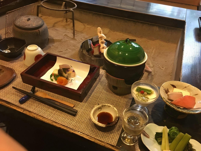 Food & Drinks 5, Yumoto Choza, Takayama