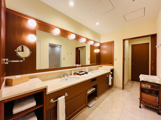 Bathroom 4, GrandEmpireHotel, Ōnojō
