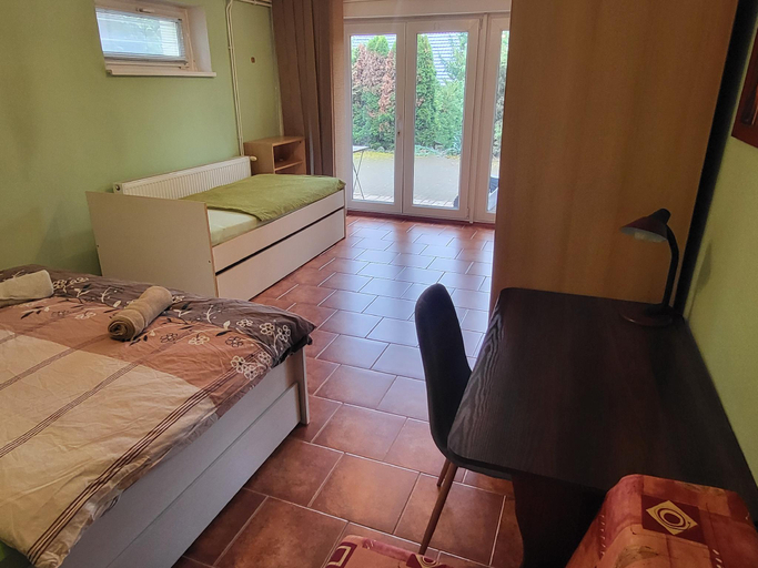 Bedroom 2, Ubytovani na kopecku, Beroun