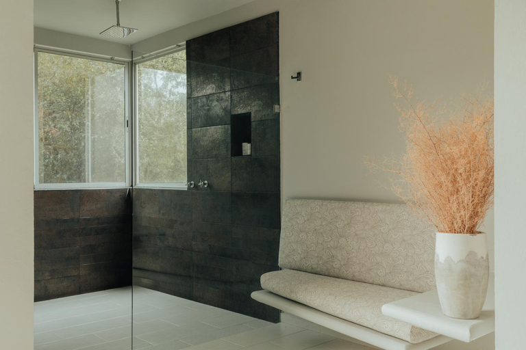Bathroom 4, Tau House, Guatapé