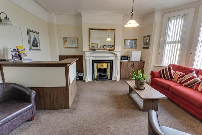 Public Area, Sportsview Guest House, Oxfordshire