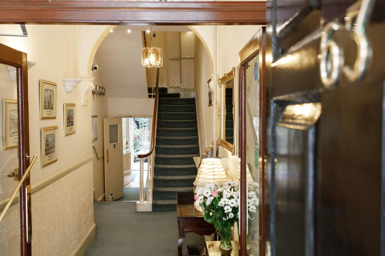 Public Area 2, Jesmond Hotel, London