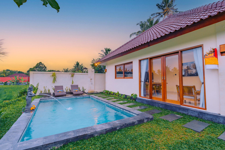 Sport & Beauty 2, Ubud privat villa with pool and rice field view, Gianyar