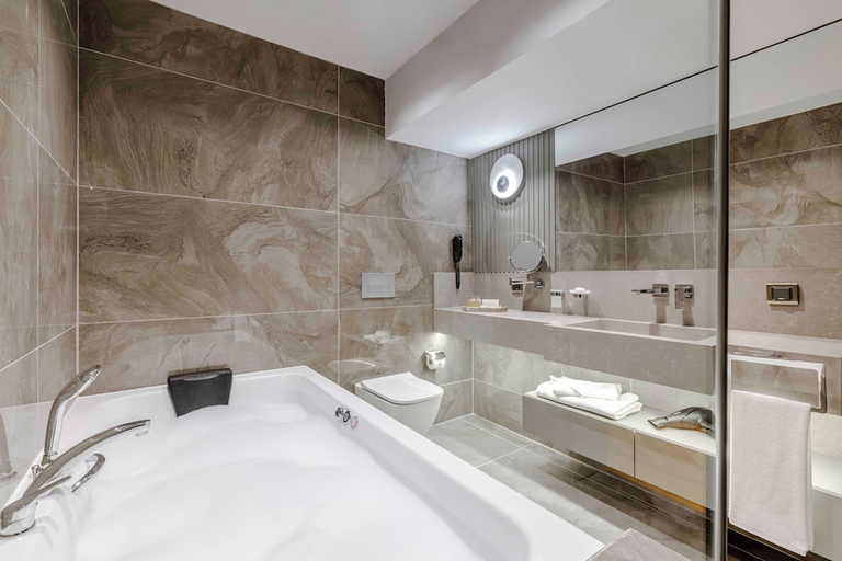 Bathroom 5, AHC Taksim Hotel, Beyoğlu