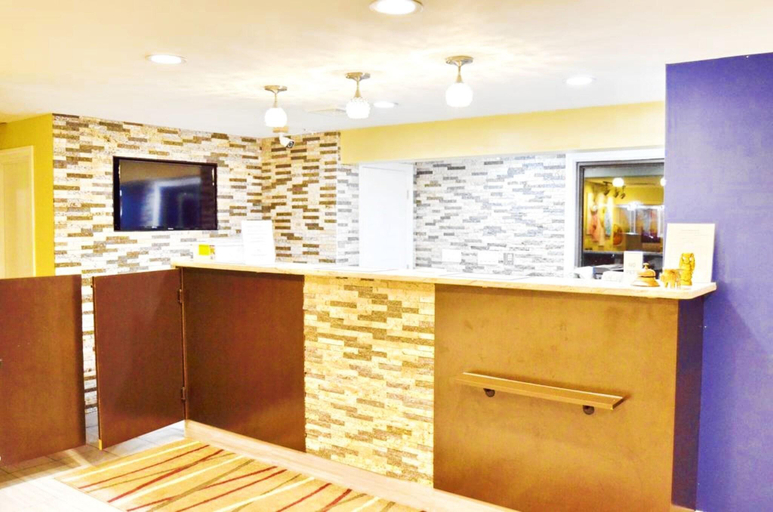 Others, Gold Star Inn & Suites, New London
