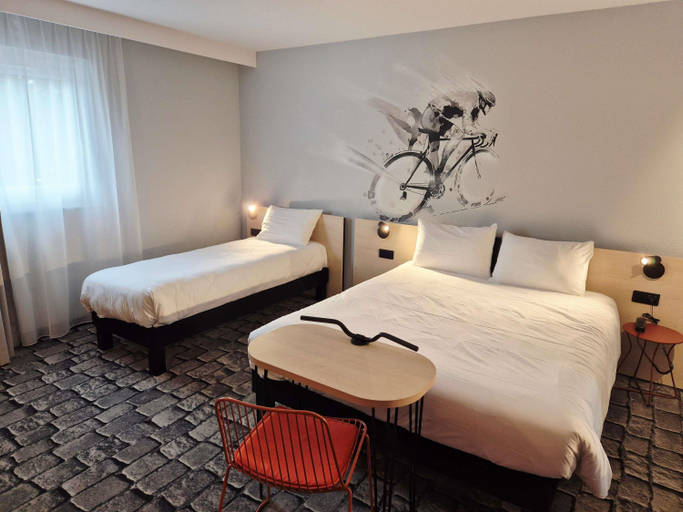 Bedroom 4, ibis Styles Lille Villeneuve d'Ascq, Nord