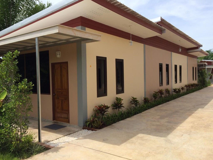 Exterior & Views 2, Banana Place Resort, Muang Chumphon