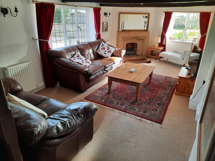 Public Area 2, The White Cottage B&B, Devon