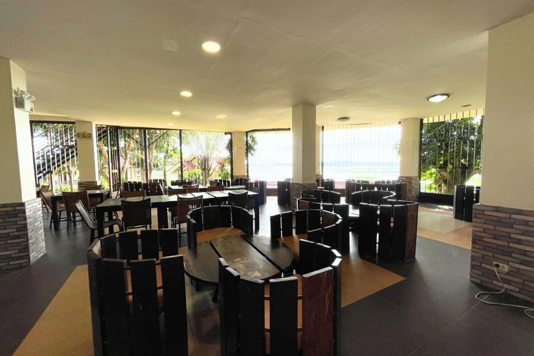 Food & Drinks 4, Punta De Fabian, Baras