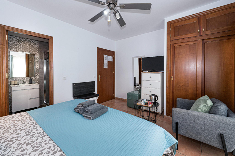 Bedroom 3, Hostal Don Peque (Adults Only), Málaga